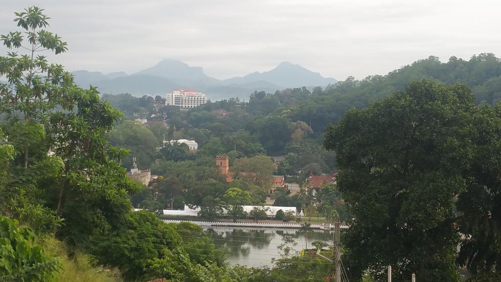 36 Bed & Breakfast Kandy Bagian luar foto
